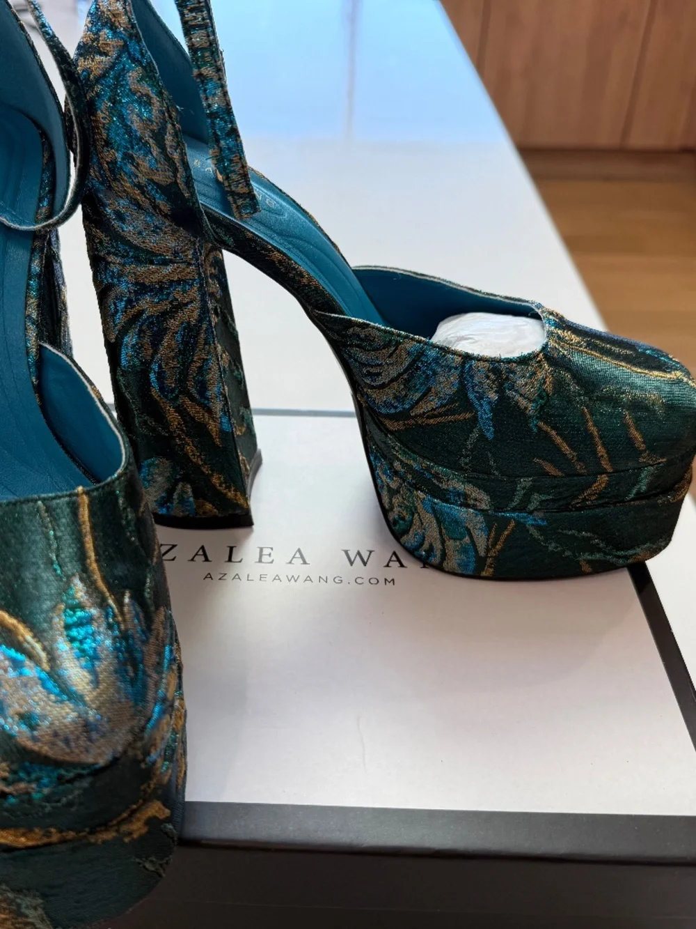 Azalea Wang Zipphora Blue Brocade Platform Mary Jane Heels Size 10 New